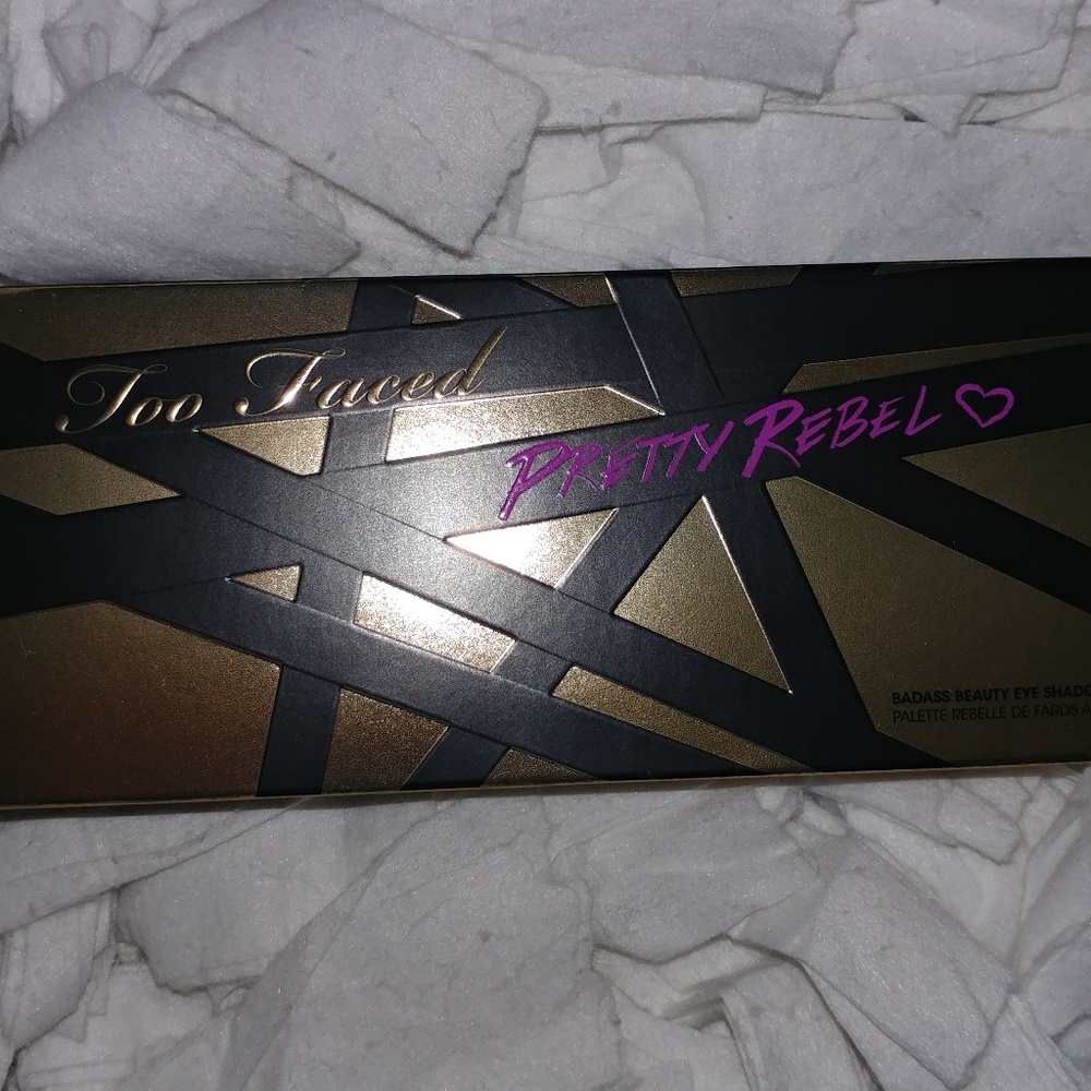 Too Faced Pretty Rebel Palette